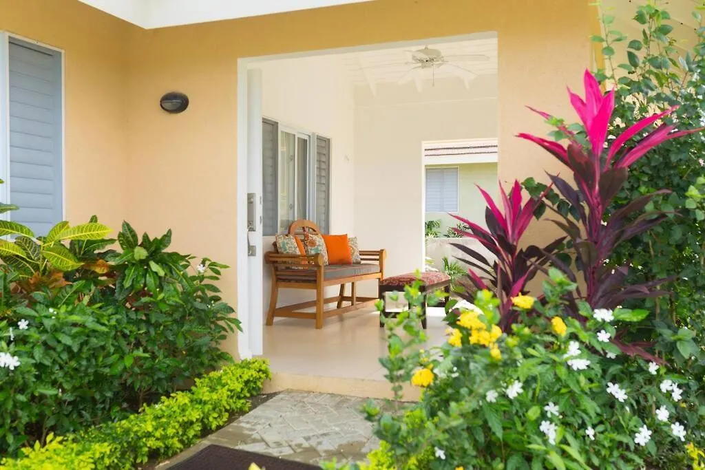 Coolshade Villas - Richmond Estate - 15Mins Ocho Rios